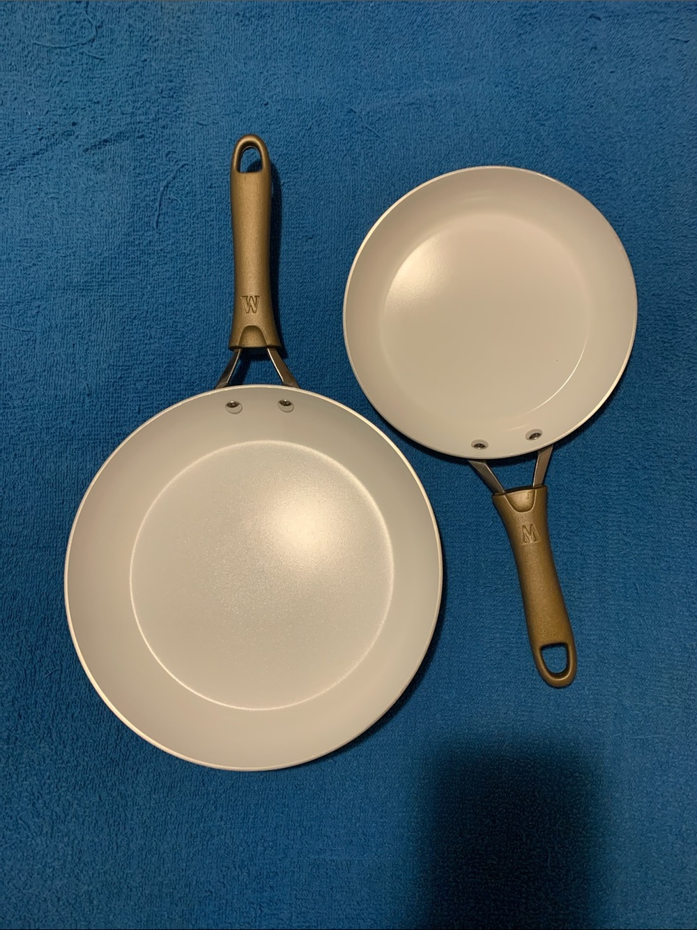 Wearever Ceramic Frying Pan Set - White Interior, Champagne outer color & handle
